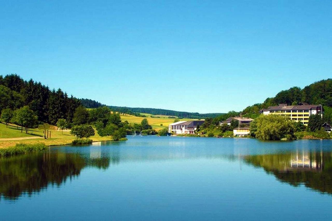 Seepark Kirchheim Ferienhaus Bei Anne Mit Sauna Kirchheim (Hessen) Exterior foto